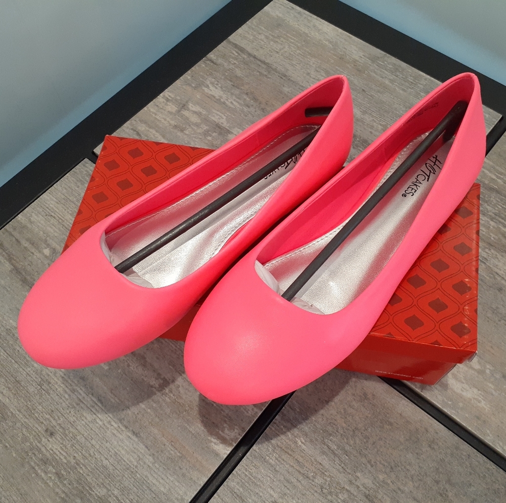 Flats - Picture 5 of 12